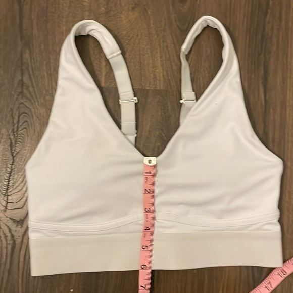 2 Fabletics sports bras - Picture 10 of 13